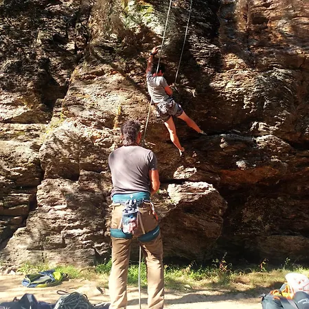 캠프장 Les Nids De Bonnan Milhars