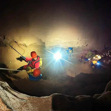 Les Nids De Bonnan 캠프장