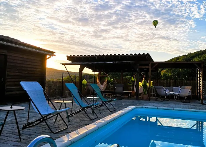 Les Nids De Bonnan Camping Milhars