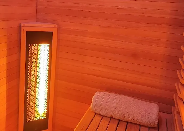 Les Nids De Bonnan Camping