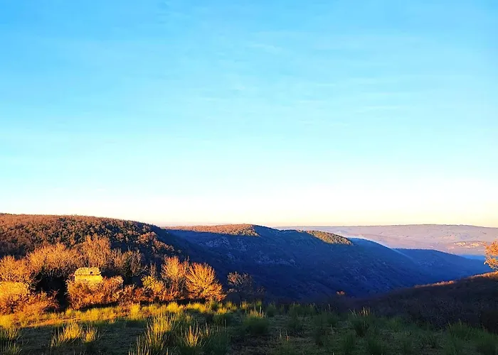Camping Les Nids De Bonnan