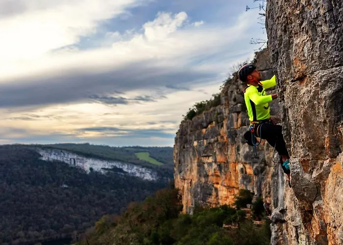 Camping Les Nids De Bonnan *
